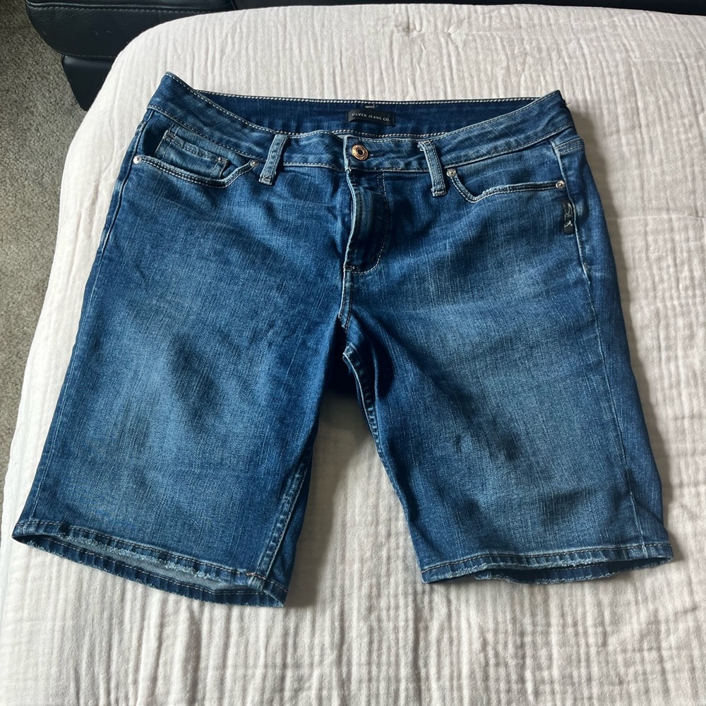 Silver Jeans Blue Jean Shorts Classic Style